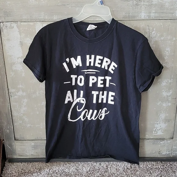 Graphic T Shirt Size Small EUC - Picture 1 of 2